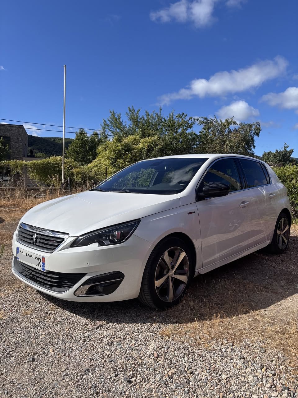 Peugeot 308 GT Line, blanc — photo 1